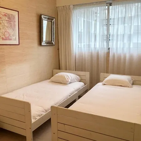アパート Spacious 3-bedroom With Balcony